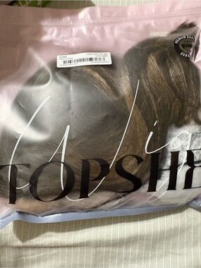 Topshe wig